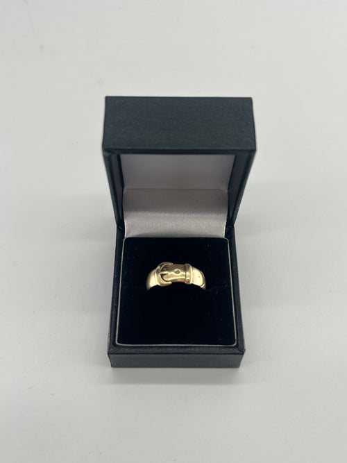 9ct Belt Buckle Ring Carat: 9ct Style: Belt Buckle Size: S 1/2 Weight: 5.25g