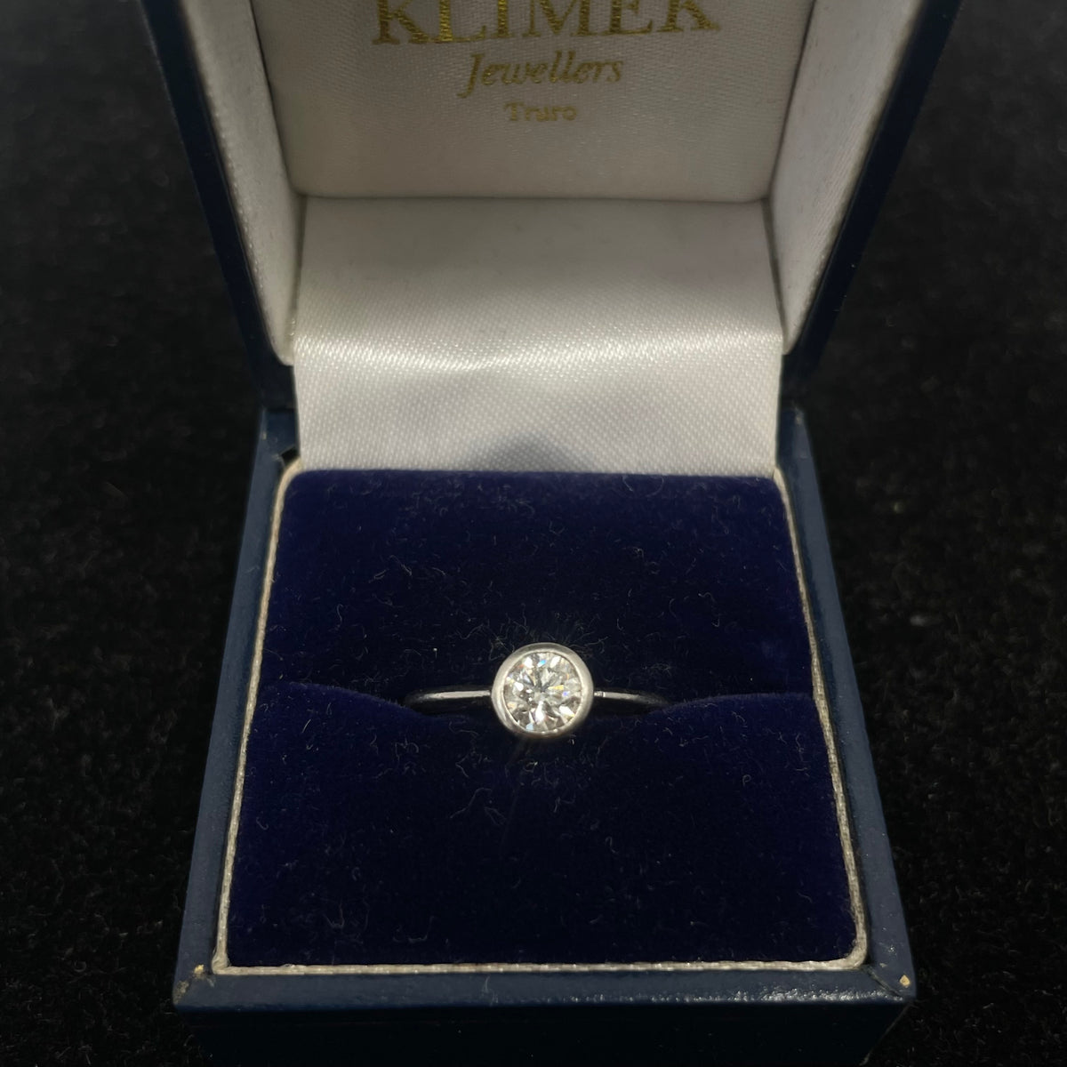 Platinum Ring with 0.70ct Diamond (IGI Certified) Size L 1/2