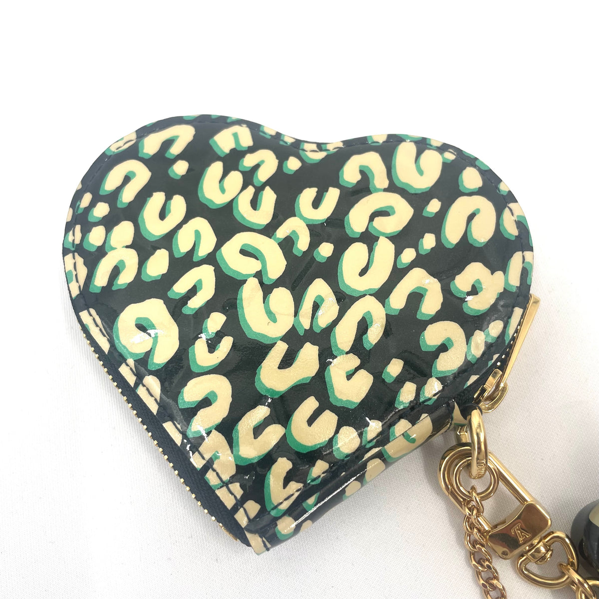 Louis Vuitton Heart Pouch – Pre-owned, With Box