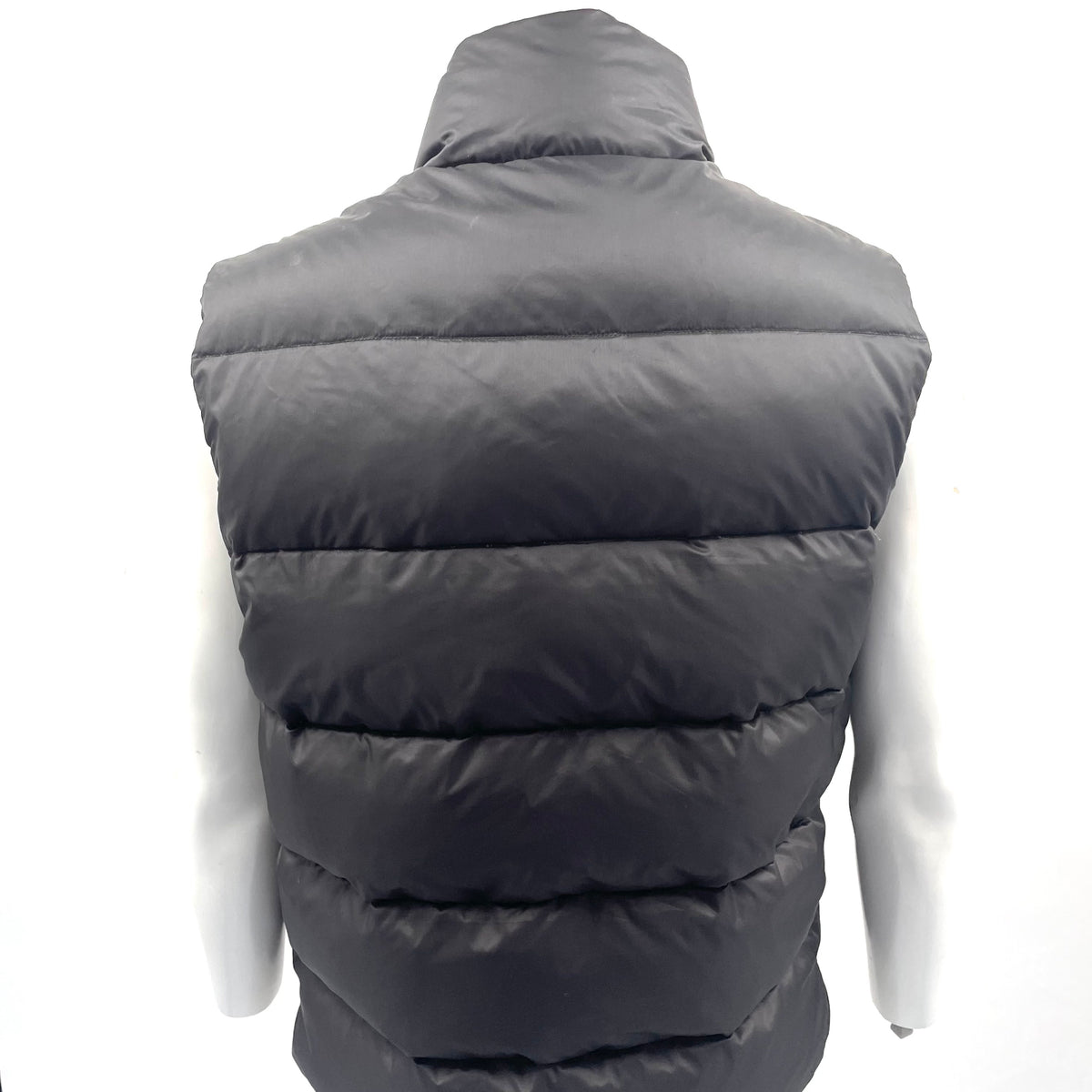 Moncler Black Padded Gilet – Pre-Owned, Good Condition, Size 3