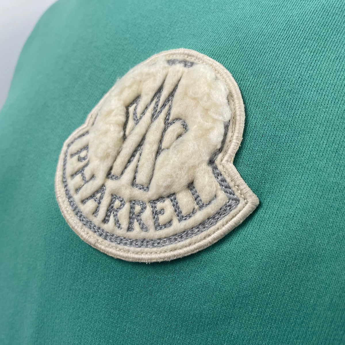 Moncler x Pharrell Genius Mint Green Logo Hoodie – Size L
