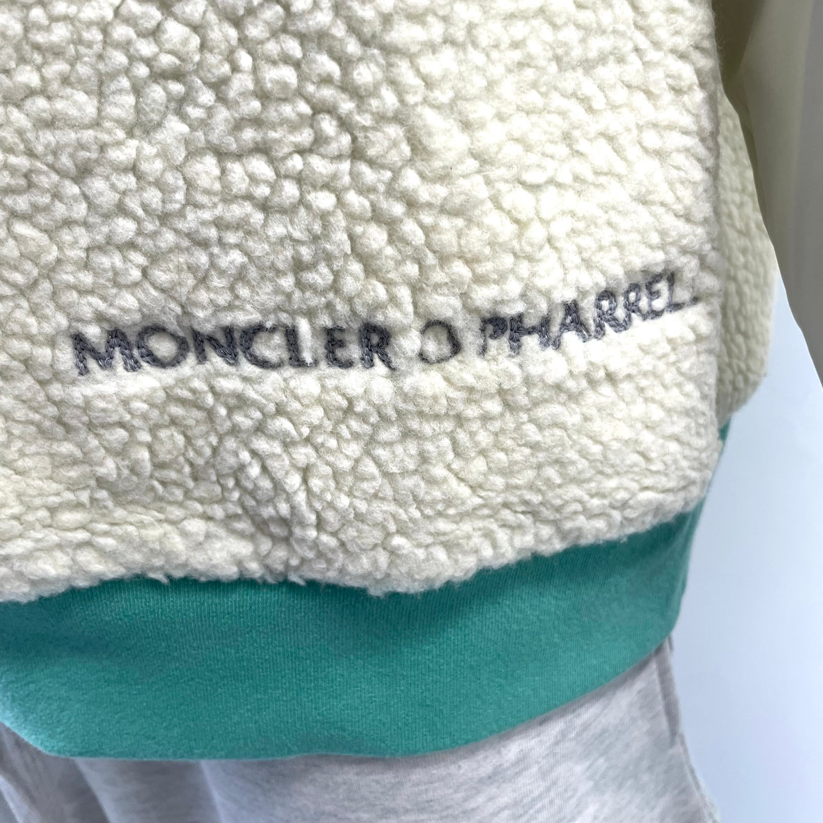 Moncler x Pharrell Genius Mint Green Logo Hoodie – Size L