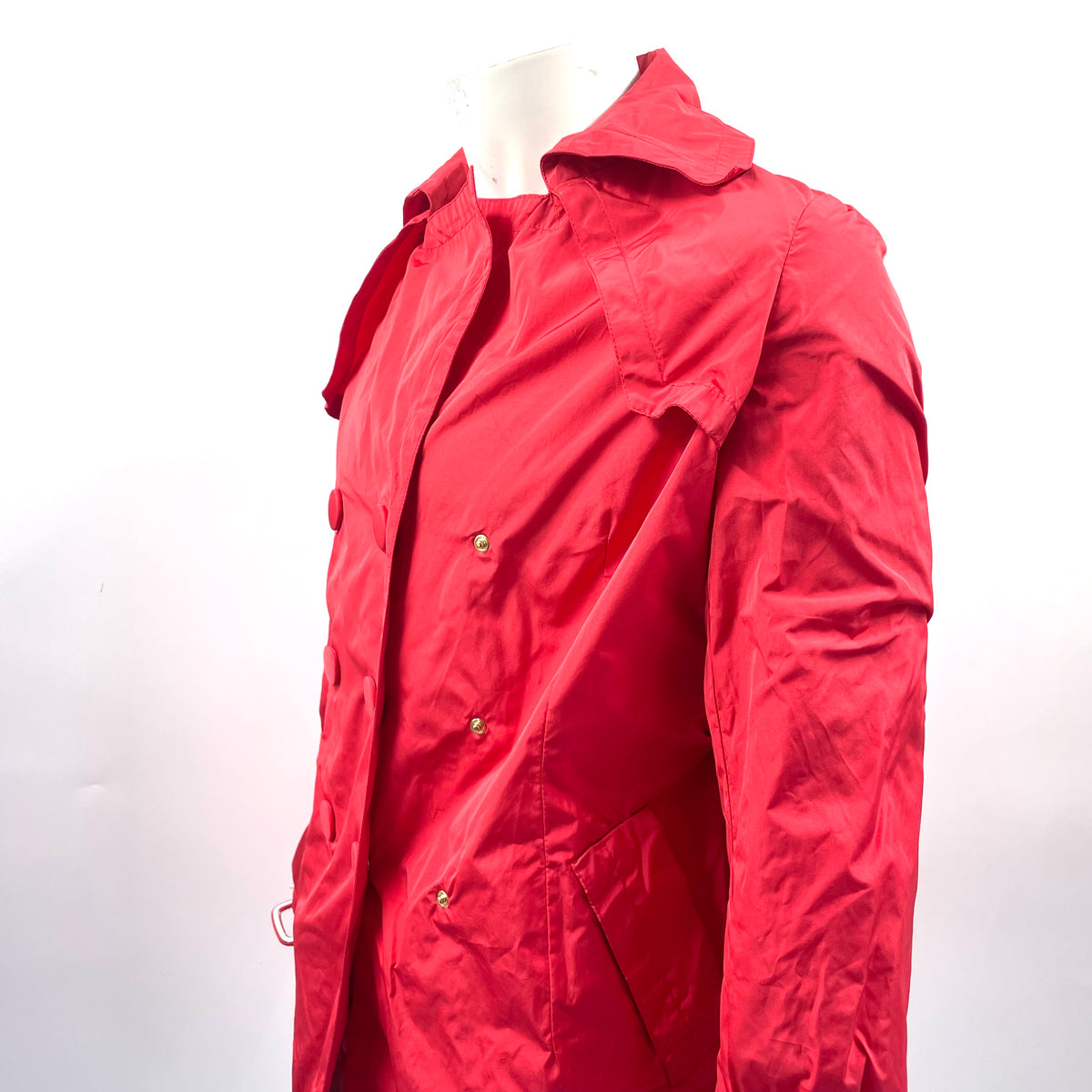 Moncler Magnolia Trench Coat in Vibrant Red – New
