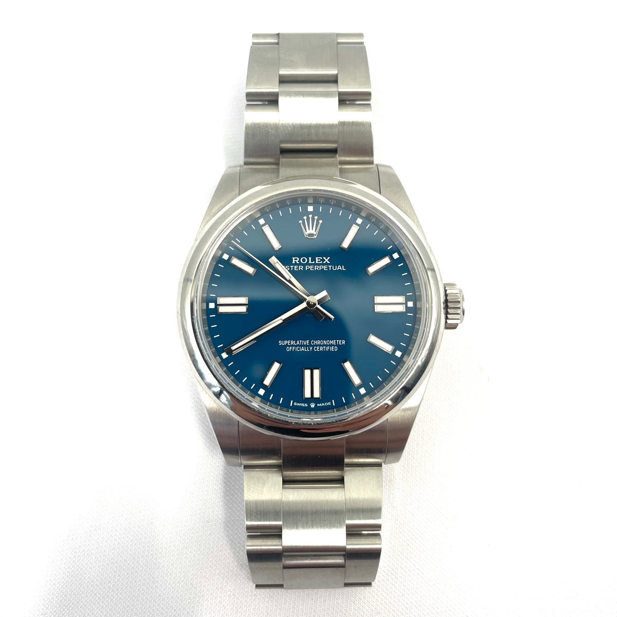 Rolex Oyster Perpetual 41 Med Blue 124300 2025 Full Set - Unworn