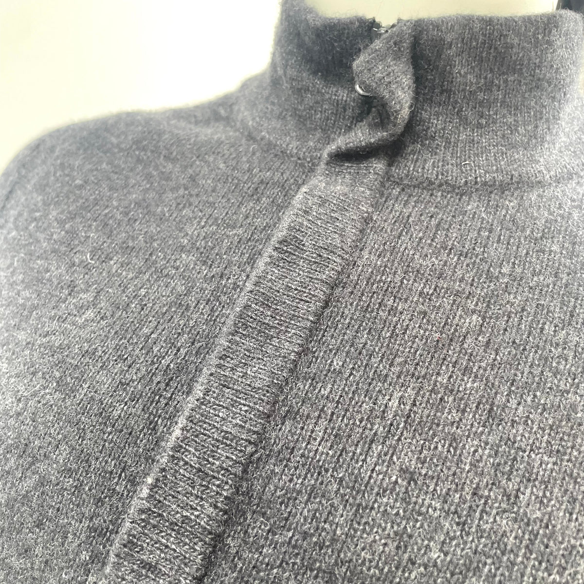 Stone Island Quarter-Zip Crewneck – Charcoal Grey | Size S