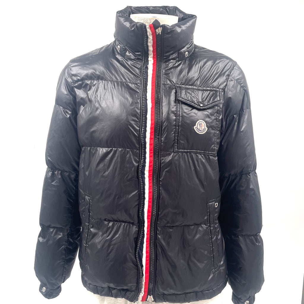 Moncler Montbeliard Short Down Jacket