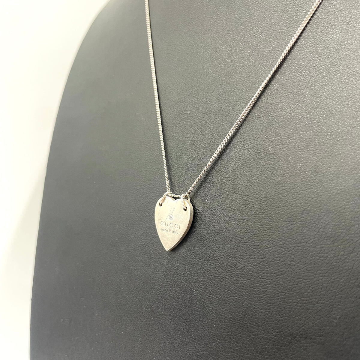 Gucci Heart Pendant with 925 Silver Curb Chain – Unofficial Combination 18" 1mm