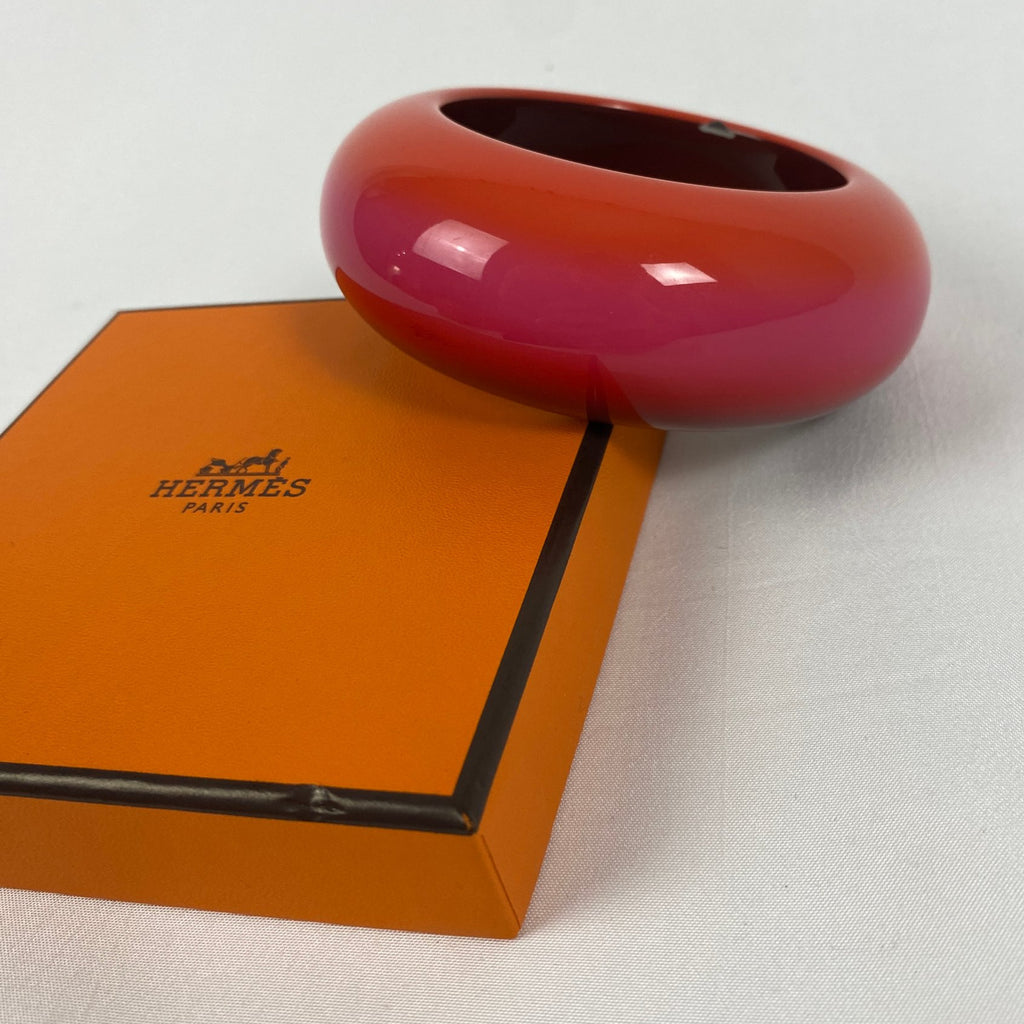 Hermès Chunky Resin Bangle Red Pink Ombré