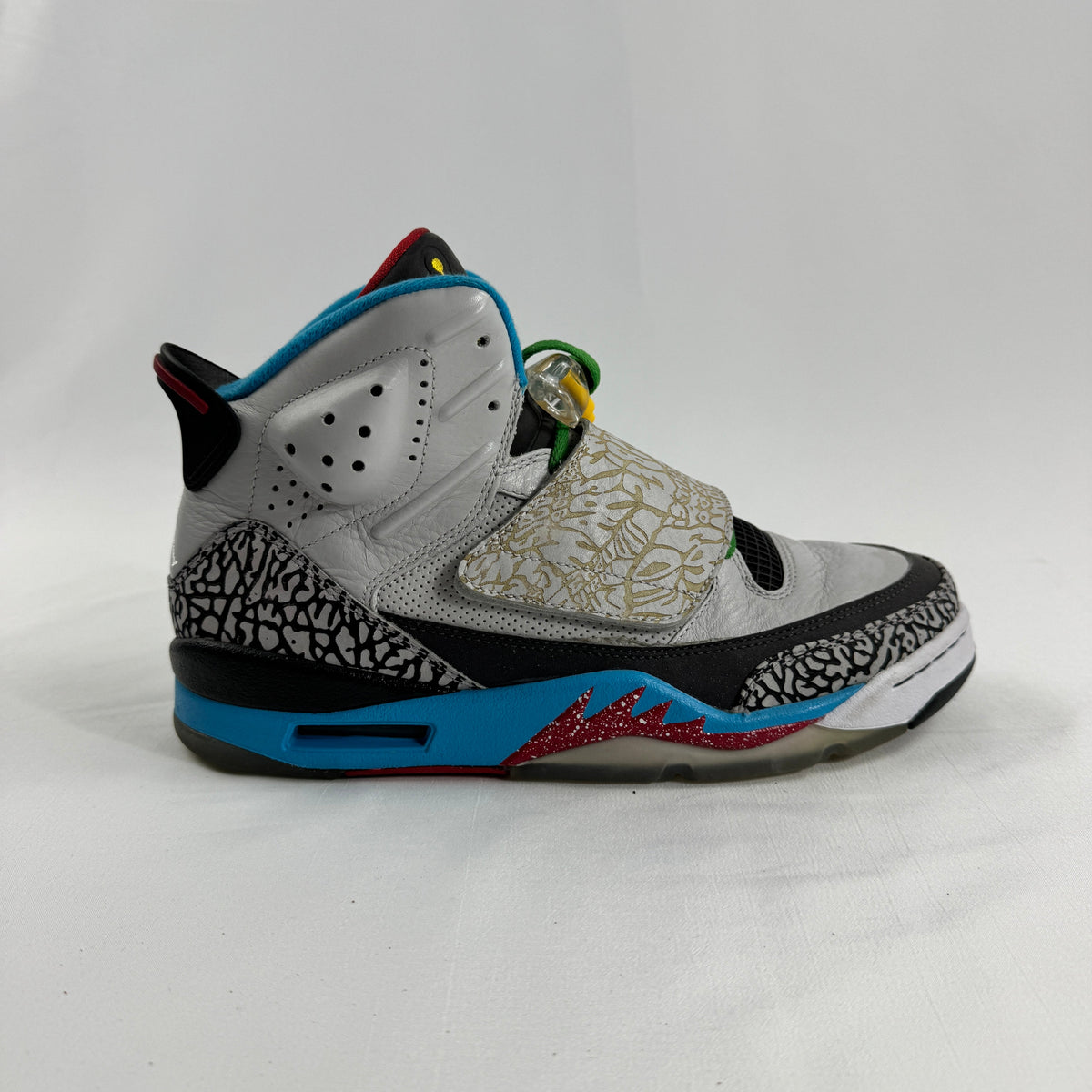 Air Jordan Son of Mars “Olympic” is a hybrid sneaker inspired by Olympic colorways, combining elements from several Jordan