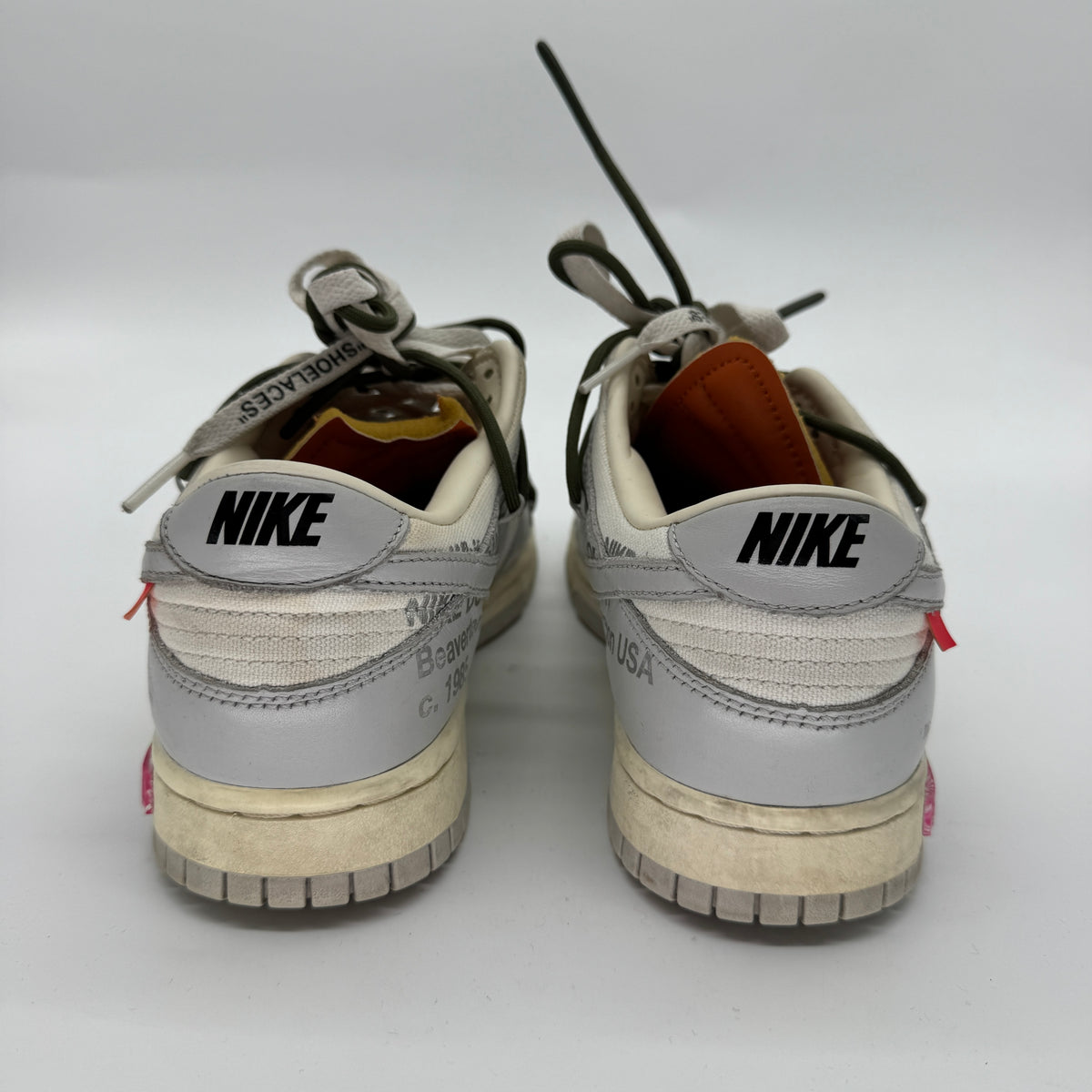 Off-White x Nike Dunk Low Lot 22